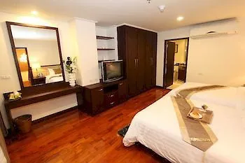 Piyathip Place Serviced 4*