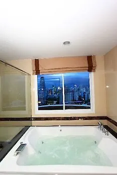 Aparthotel Piyathip Place Serviced